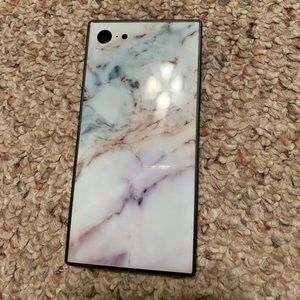 i phone 8 phone case never worn!